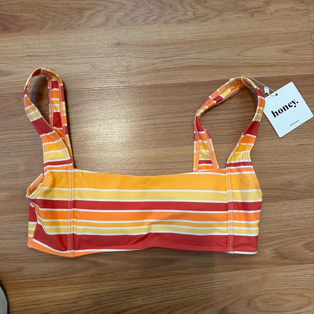 Honey Swim top! new with tags! size medium